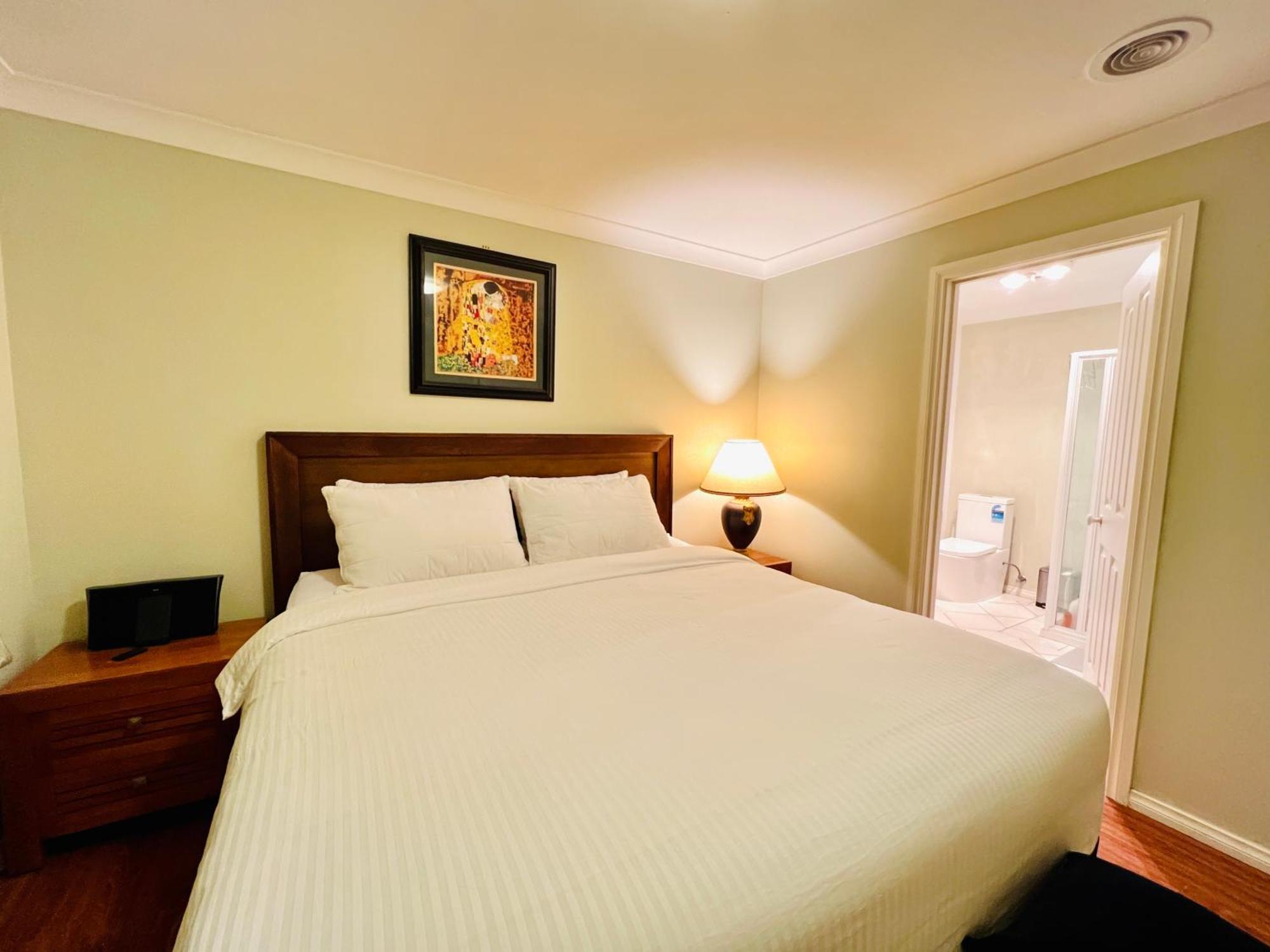 An Ensuite Comfort In Sydenham